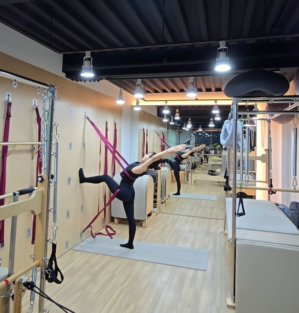 다옴메디월 필라테스 테라피월 운동 공간
